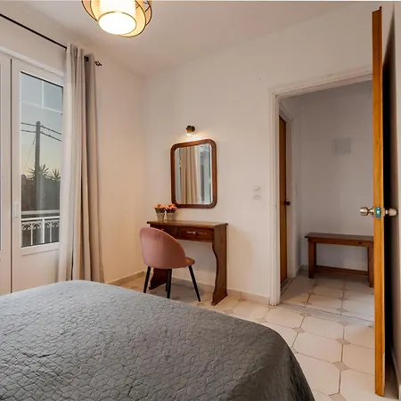 C'est La Vie Budget - 1 Min Walk To The
